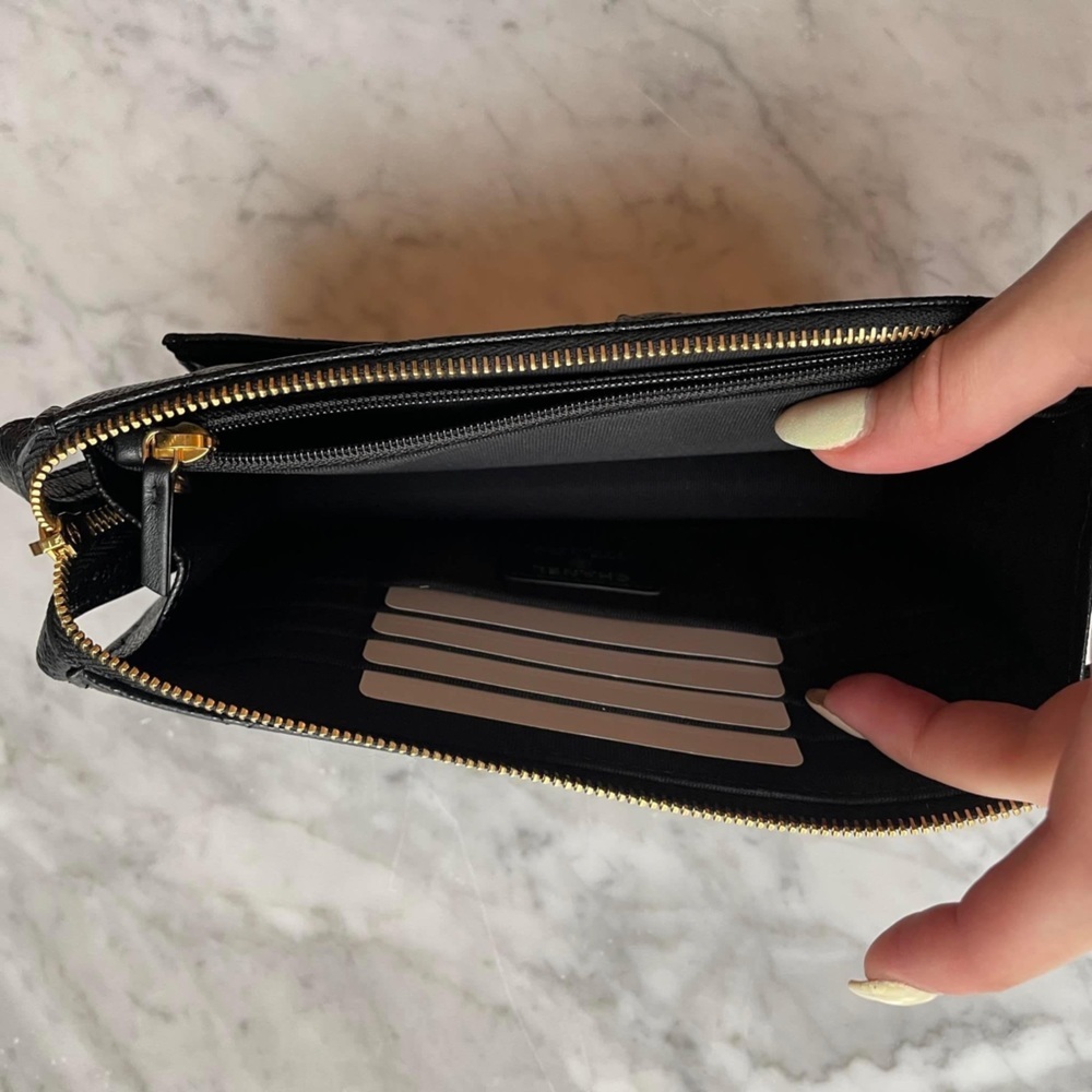 Authentic Chanel Black Caviar Leather CC clutch bag - Picture 2 of 7